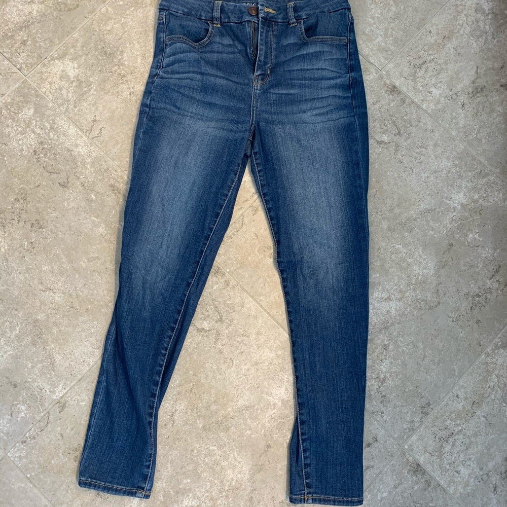 American Eagle size 10 regular, next level stretch